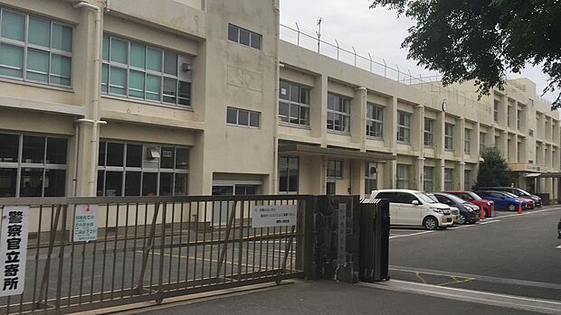 福間小学校(約350m)