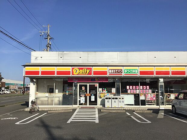 デイリーヤマザキ(約700m)