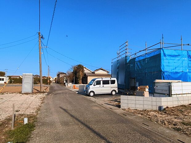 ひとたび扉を開けばそこに待っているのは上質な空間とマイホームでの新生活をイメージさせる優雅なひととき。「この家なら…」ではなく「ここに住みたい♪」と思う感動をお届けいたします。