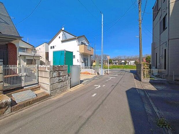 ひとたび扉を開けばそこに待っているのは上質な空間とマイホームでの新生活をイメージさせる優雅なひととき。「この家なら…」ではなく「ここに住みたい♪」と思う感動をお届けいたします。