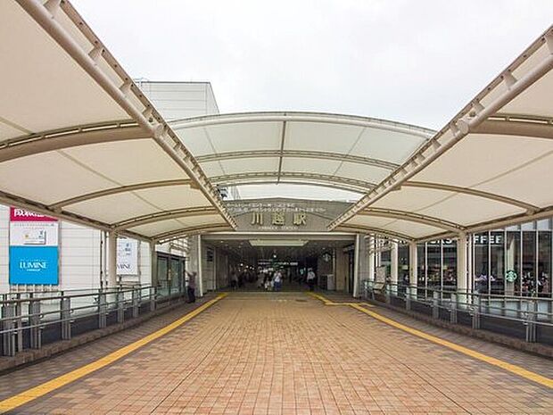 耐震性を発揮する鉄筋入りスラブー体基礎を採用。地面から基礎上端までの高さを400mm以上確保。地面からの湿気を防ぎ、不等沈下や地震時のねじれを防ぐ効果があり、白蟻に対する予防策としても有効です。