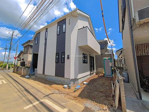 住宅性能評価で耐震等級3(最高等級)を取得!お客様を守る大切な住宅だからこそ、第三者の検査を受けて安心して住んでいただける住宅をご案内させて頂きます。その頑丈さを、ぜひ現地にてご体感くださいませ。