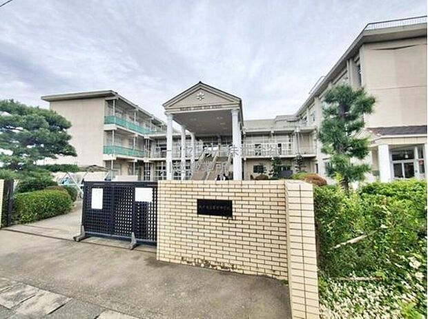 坂戸市立若宮中学校（約2,140m）