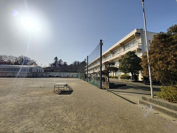 鳩山町立今宿小学校（約500m）