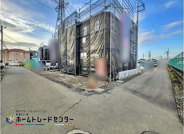 【現地外観写真】住宅性能評価で耐震等級３（最高等級）を取得！お客様を守る大切な住宅だからこそ、第三者の検査を受けて安心して住んでいただける住宅をご案内させて頂きます。その頑丈さを、ぜひ現地にてご体感くださいませ。