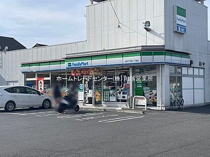 ファミリーマート坂戸千代田一丁目店 787m (787ｍ)