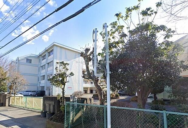 坂戸市立千代田小学校(約250m)