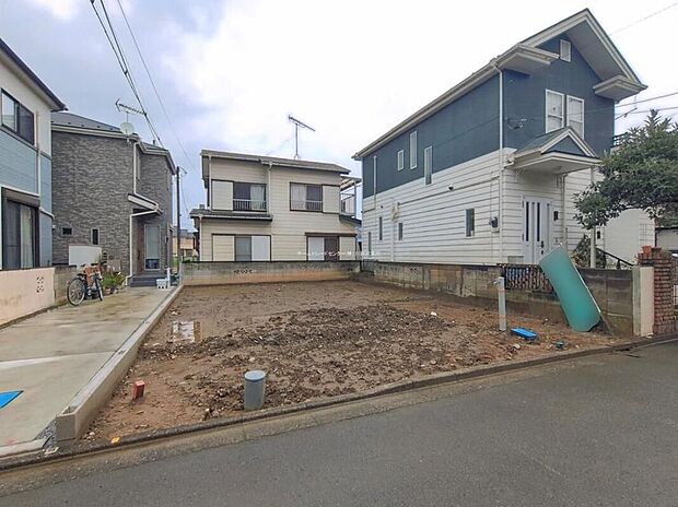 【現地外観写真】住宅性能評価で耐震等級３（最高等級）を取得！お客様を守る大切な住宅だからこそ、第三者の検査を受けて快適にお住まいいただける住宅をご案内させていただきます。その頑丈さを、ぜひ現地にてご体感くださいませ。
