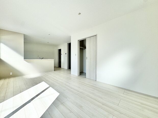 1号棟 【即日予約可】都市ガス♪「本厚木駅徒歩圏」×「小中学校徒歩10分」の新築戸建