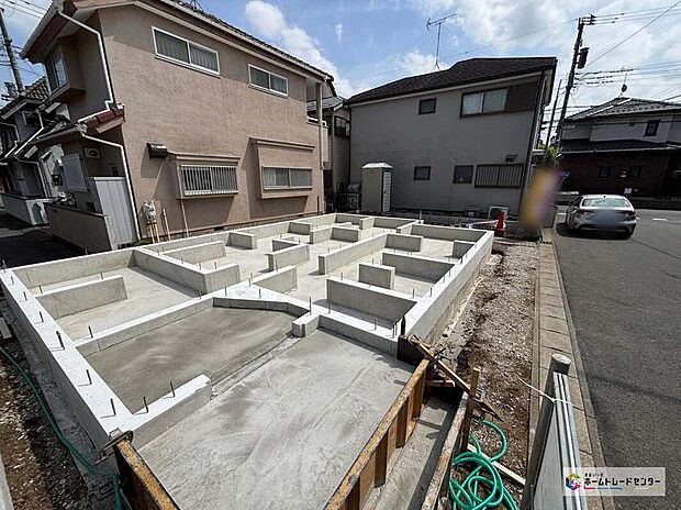 小学校まで徒歩5分、中学校までは徒歩12分と通学しやすい立地です！小中学校への通学路を実際に歩いてみるのもいいですね♪車からは見えない楽しい発見がきっとあります！