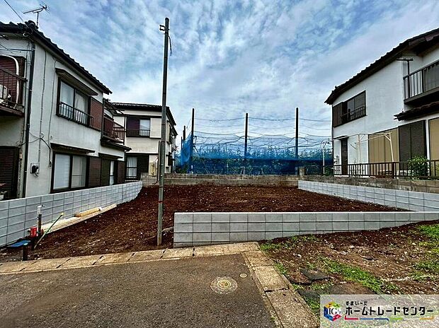 【現地外観写真】
休日にご家族揃ってご見学はいかがでしょうか♪実際の現地を見てみると図面などではわからない、新たな発見もあります!まずは、お気軽にお問い合わせください♪