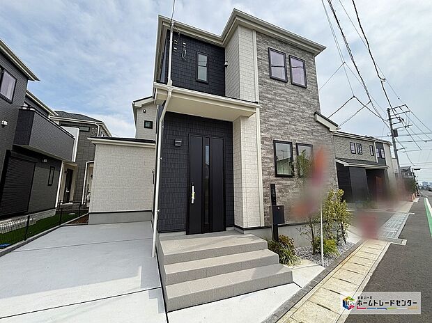 【外観】≪B号棟≫資料送付・ご見学即対応!建物完成しておりますので、室内ご内覧いただけます♪ご不明点等、スタッフがしっかりと説明させていただきますので、安心して現地をご覧ください♪