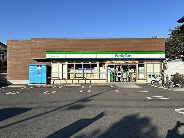 ファミリーマート市川北方二丁目店（約350m）