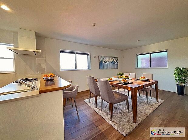 【リビング】暖かな雰囲気のLDK。ご家族が自然と集まる穏やかな暮らしがイメージできますね♪
※こちらはCGで画像を生成したイメージ画像になります。家具などは付いておりません。