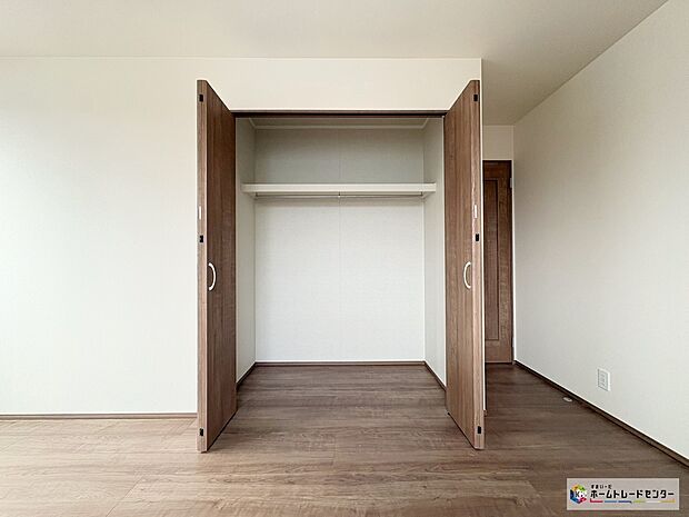【収納】収納豊富な家は、物の定位置が決まっているため日常の片づけや清掃がスムーズに行えます!床や共有スペースにものがあふれることが減り、清潔な状態を維持しやすくなります♪