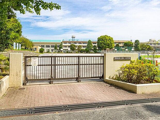 市川市立第二中学校（約1,000m）