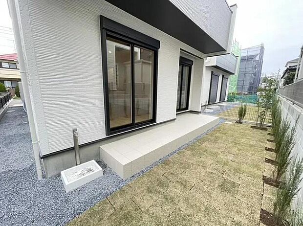 【庭】≪1号棟≫
元気なお子様のお外遊びも、自宅のお庭なら安心♪日当たりもよく、四季を感じられるのもお庭のいいところですね♪