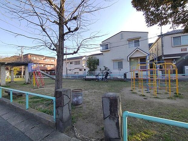 新田公園（約15m）