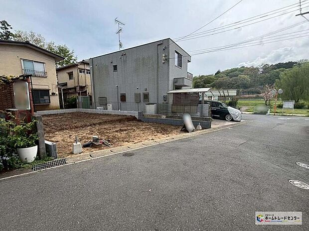 【現地外観写真】休日にご家族揃ってご見学はいかがでしょうか♪実際の現地を見てみると図面などではわからない、新たな発見もありますのでまずはお気軽にお問い合わせください♪