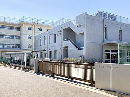 市川市立第四中学校 1600m(徒歩20分)