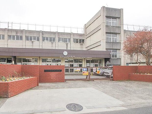 松戸市立松飛台第二小学校（約450m）