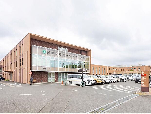 学校法人国際医療福祉大学国際医療福祉大学市川病院(約895m)