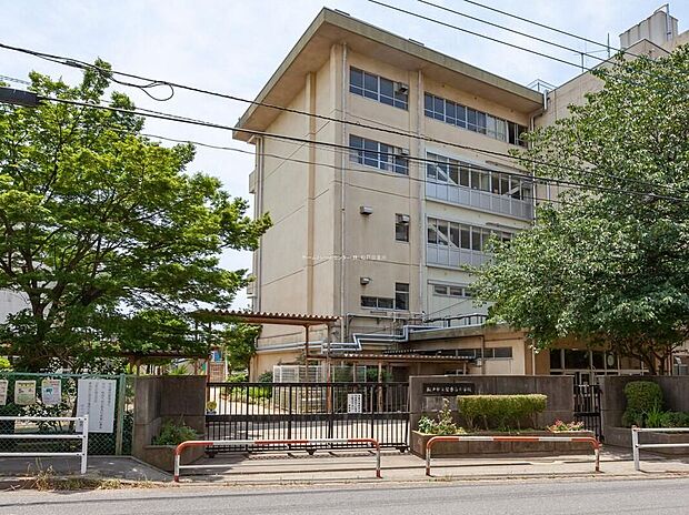 松戸市立梨香台小学校（約950m）