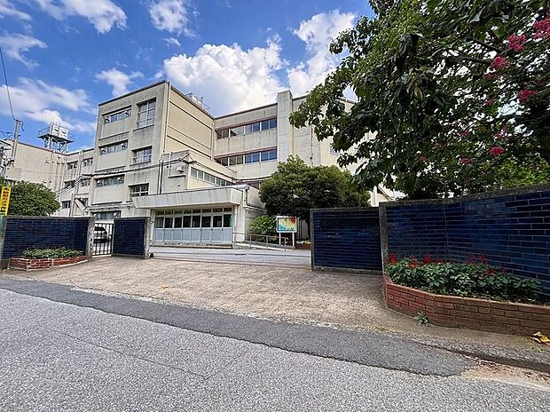 松戸市立八ケ崎小学校（約400m）