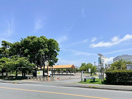 大洲防災公園 359m(徒歩5分)