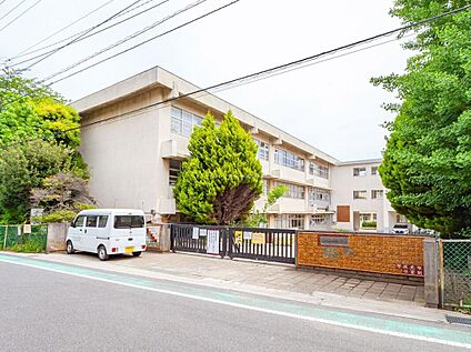 松戸市立上本郷小学校 800ｍ(徒歩10分)