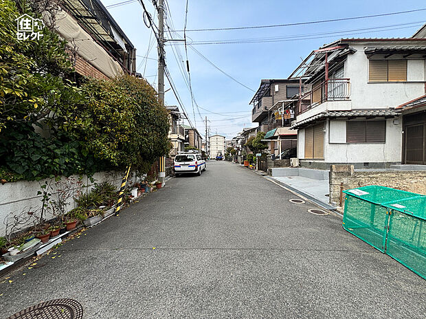 前面道路(西側)約6.7m
