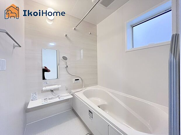 【風呂】【ホームページに現地動画掲載中】●年中無休:当日予約可●小窓ございますので通気・換気良好です。