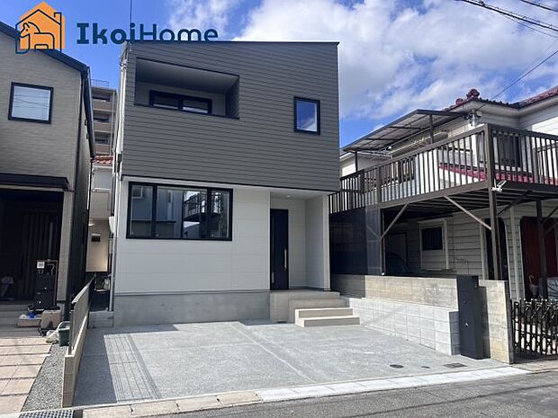 【外観】【ホームページに現地動画掲載中】●年中無休:当日予約可●駐車並列2台!また、交通量が少ないので静か!