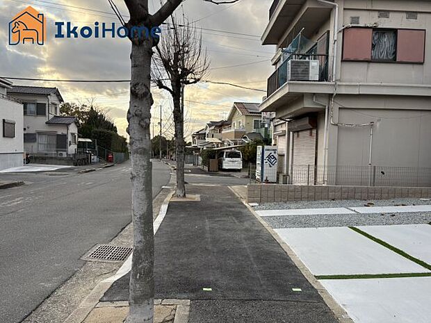 【外観】【ホームページに現地動画掲載中】●年中無休:当日予約可●前面道路は幅員約12mで駐車も楽々安心です!