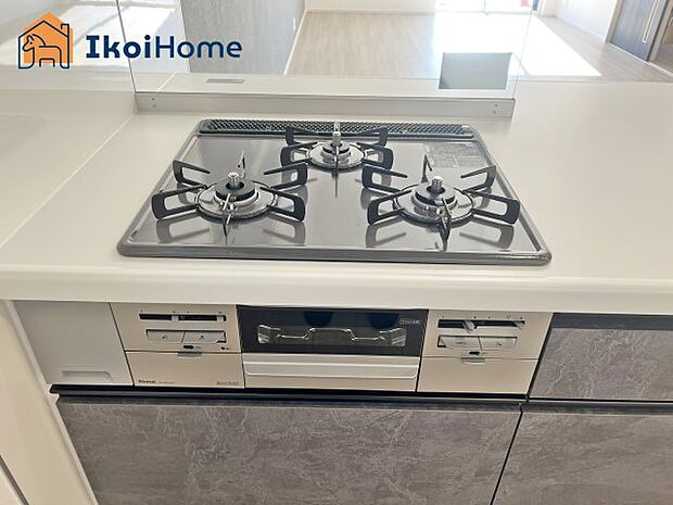 【キッチン】【ホームページに現地動画掲載中】●年中無休：当日予約可●カウンターキッチンからは室内が見渡せます。