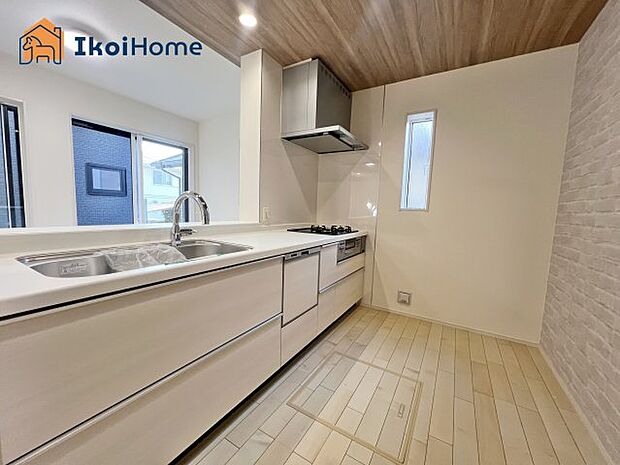 【食洗機】食洗機があることで食事後の面倒な作業も楽ちんになります。