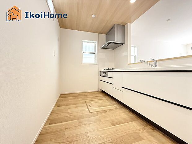 【キッチン】【ホームページに現地動画掲載中】●年中無休：当日予約可●カップボードのご依頼可能！