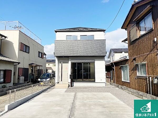 安心の10年保証！外観を美しく保ち、雨水で汚れを落とします！気になることがありましたら、お気軽にお問い合わせください！