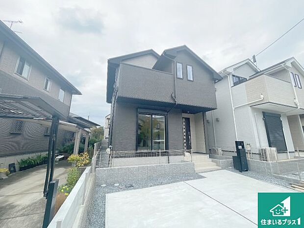 【外観】安心の10年保証！外観を美しく保ち、雨水で汚れを落とします！気になることがありましたら、お気軽にお問い合わせください！