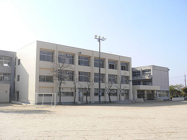 栗東市立治田西小学校
