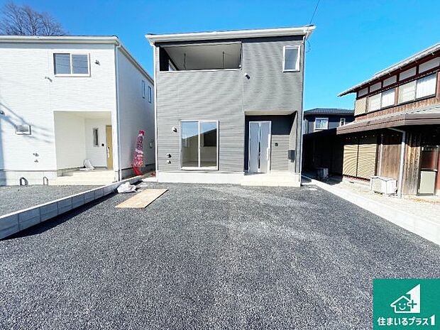 【外観】安心の10年保証!外観を美しく保ち、雨水で汚れを落とします!気になることがありましたら、お気軽にお問い合わせください!