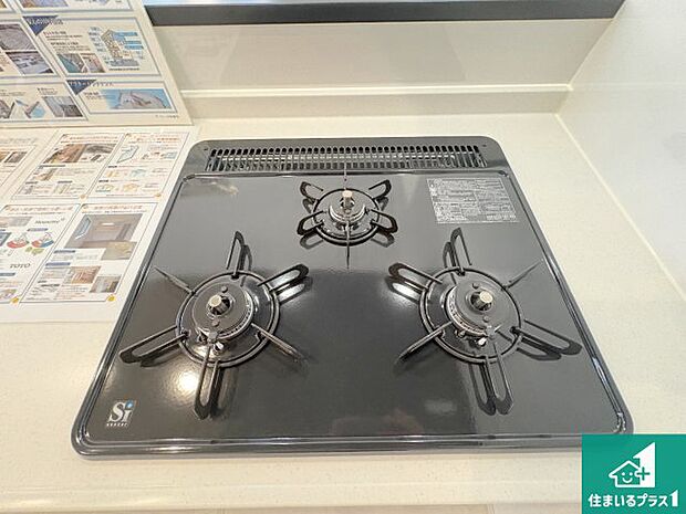 【コンロ】ダブル高火力Siセンサー付きコンロ!3口あるので、まとめて料理をする時も大活躍!