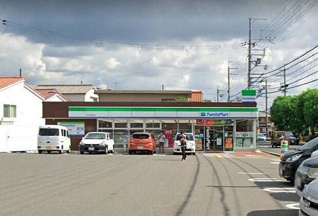 ファミリーマート 京田辺興戸店