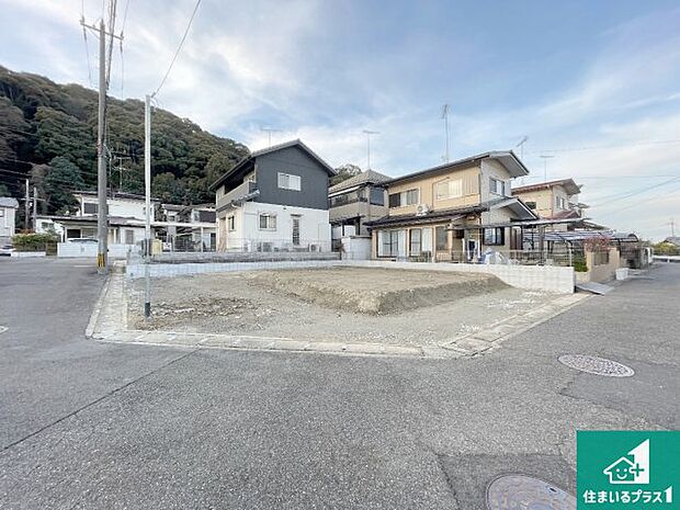 【外観】現在建築中!落ち着いた街並みで新生活を始めることが出来そう!周辺の物件も併せてご紹介させて頂きます!