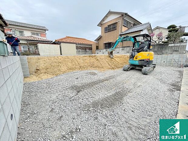 【外観】現在建築中!落ち着いた街並みで新生活を始めることが出来そう!周辺の物件も併せてご紹介させて頂きます!