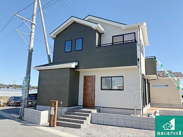 【外観】周辺は落ち着いた街並みの住宅地!子育てがしやすい住環境です!気になることがありましたら、お気軽にお問い合わせください!