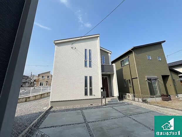【外観】安心の10年保証！外観を美しく保ち、雨水で汚れを落とします！気になることがありましたら、お気軽にお問い合わせください！