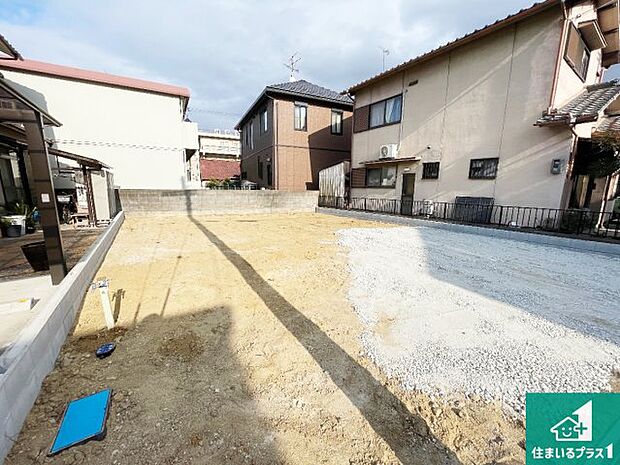 【外観】周辺は落ち着いた街並みの住宅地！子育てがしやすい住環境です！まだ未完成ですが、現地でしかわからない事もございます。是非一度ご覧ください。