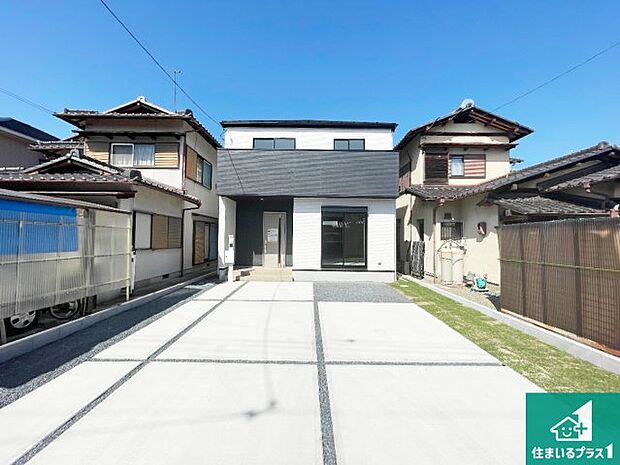 【外観】安心の10年保証！外観を美しく保ち、雨水で汚れを落とします！気になることがありましたら、お気軽にお問い合わせください！