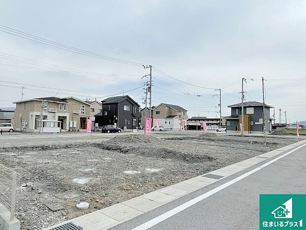 【外観】現在建築中!落ち着いた街並みで新生活を始めることが出来そう!周辺の物件も併せてご紹介させて頂きます!